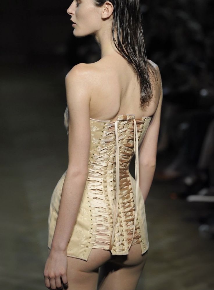 Neutralious tweet media