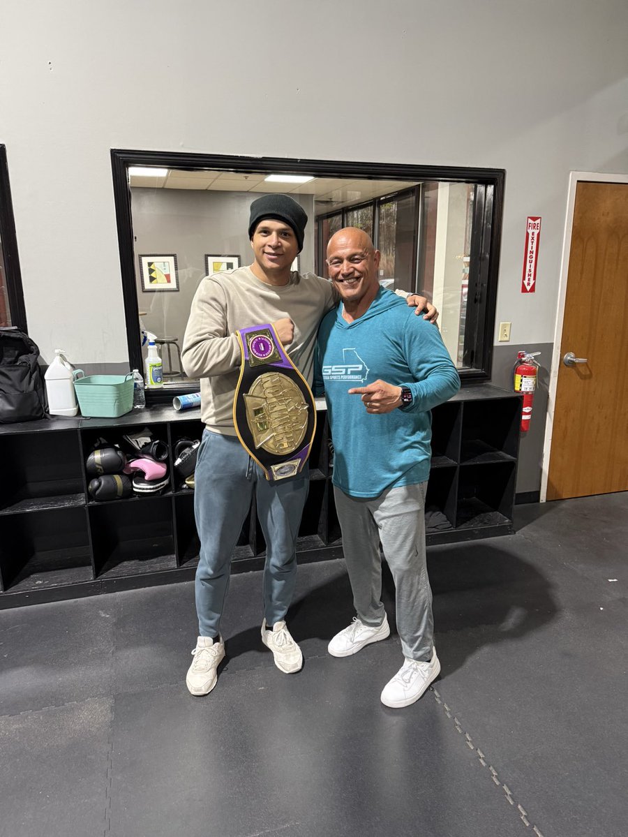 Earl Williams tweet media