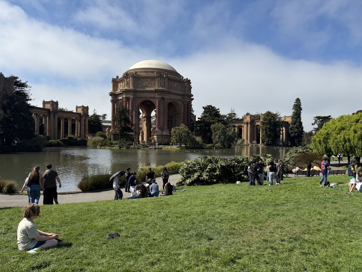 Elara Jordan tweet media