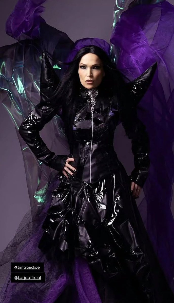 TarjaVenezuela's tweet photo. #EscuchaYa
El nuevo single de TARJA #AtSea🌊 y aviva tus sentidos con la Potencia del #Metal y una magistral sinfonía
🎵 https://t.co/E8SpP7zGTG
#FrissonNoir es el nuevo album de @tarjaofficial y estará disponible en Junio 12, 2026.
💿 Pre-Ordena: https://t.co/2VR6qOqNNA https://t.co/66xGVMFZPT