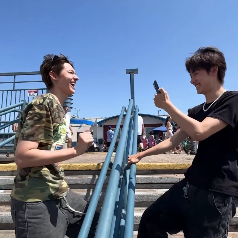 TINTINDAY크크 tweet media