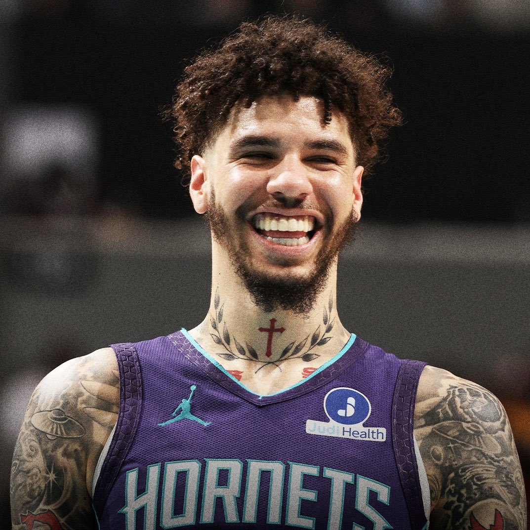 MeloHive 🛸💕 tweet media