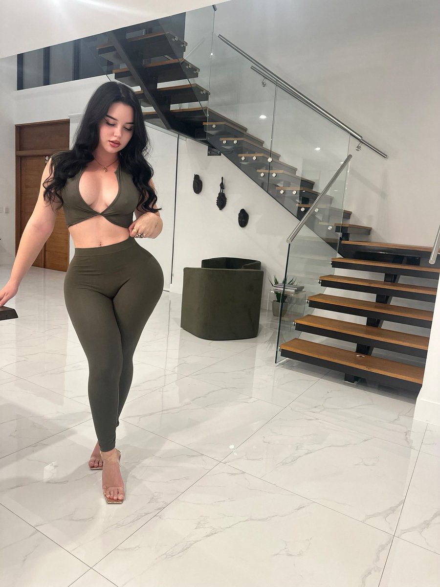 nikki mahana tweet media