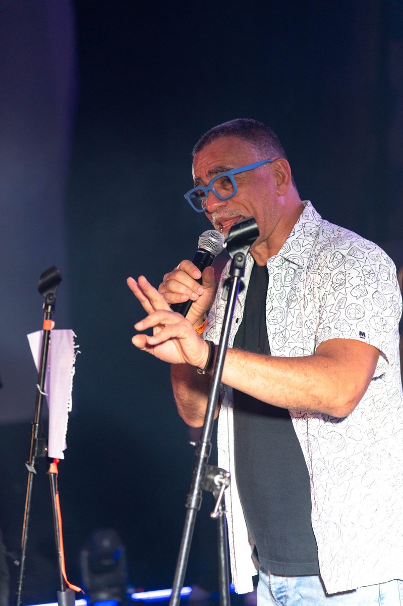 La Mole Convention tweet media