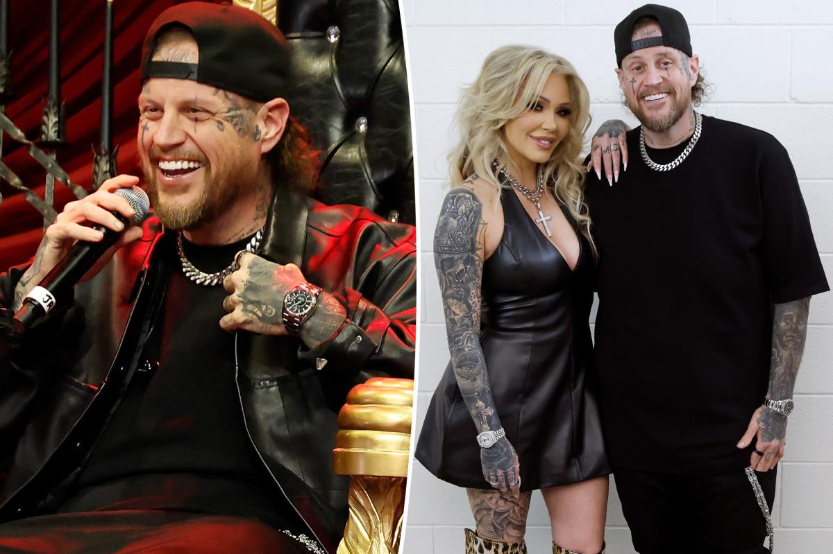 Page Six tweet media