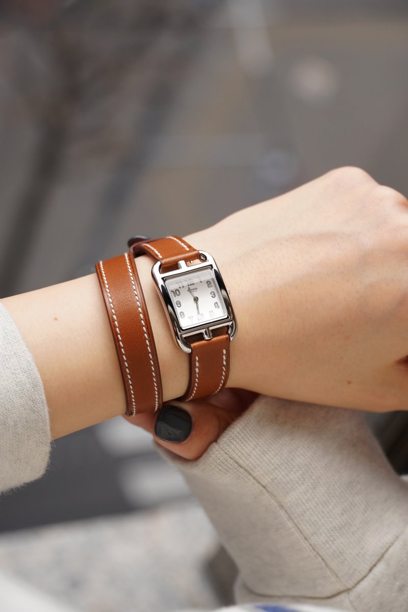 エルメスで選ぶ、自分らしい1本⌚💛

メドールの遊び心、
ケープコッドのエレガンス、
ナンタケットやHウォッチの洗練されたデザイン。

同じブランドでも、こんなに表情が違うのが面白いところ。

あなたはどの雰囲気が好きですか？👀💭