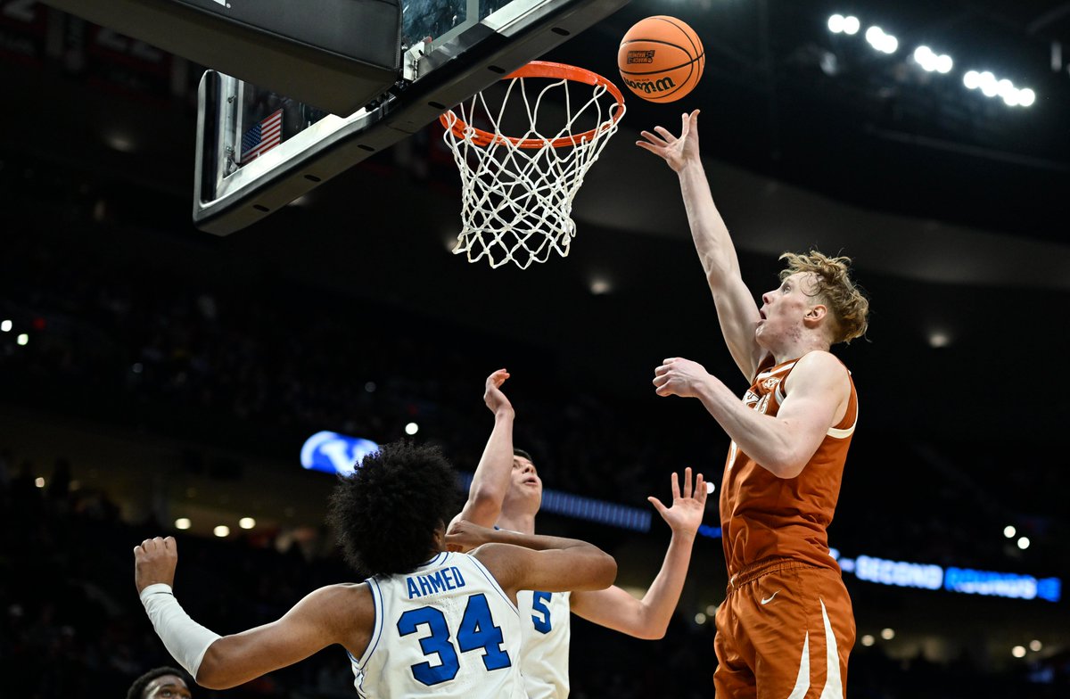 Eric C. Henry tweet media