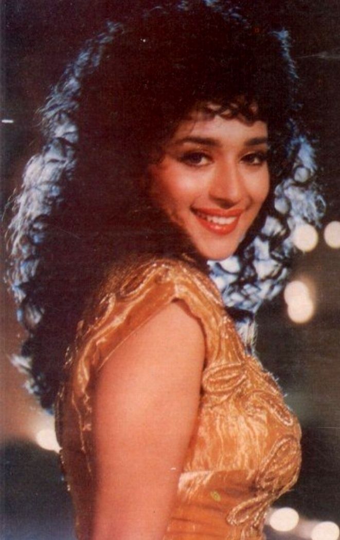 Graceful Madhuri tweet media