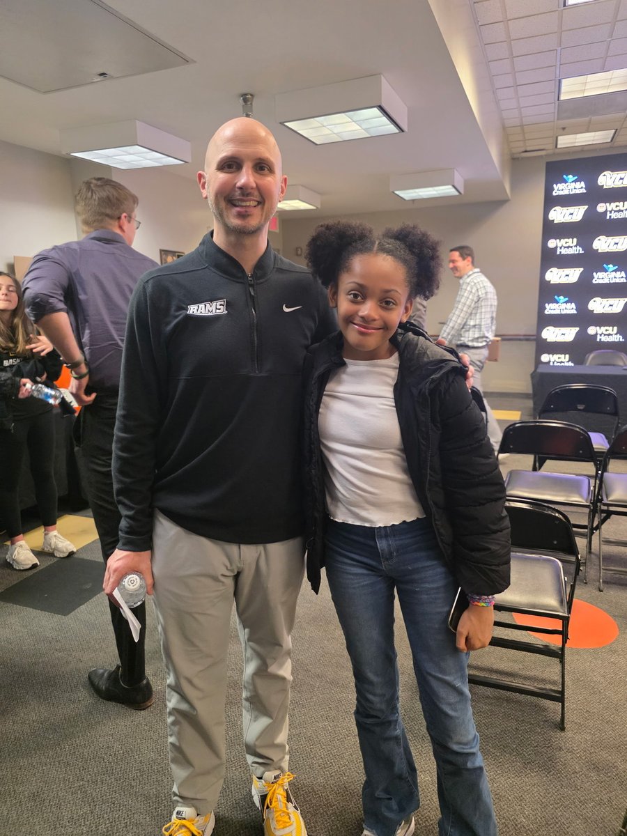 ArliB22's tweet photo. Shoutout to @pmjr10 Phil Martelli Jr. and @VCU_Hoops , and of course VIRGINIAAAAAA! Guys been on a run ever since my girl came to the game!! 
👎🏽👎🏽 with UNC https://t.co/B7bKtRoE4m