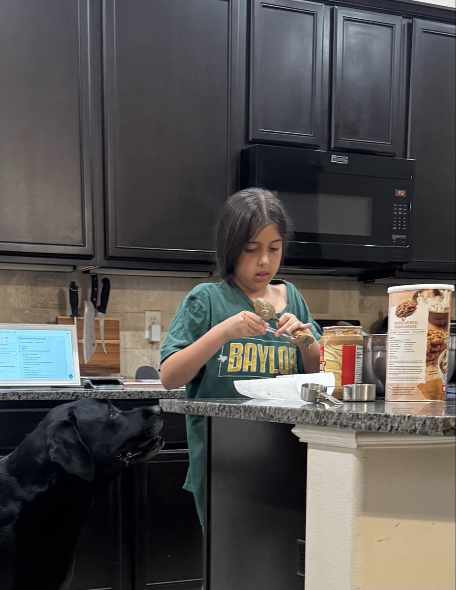 Ember Rodriguez tweet media