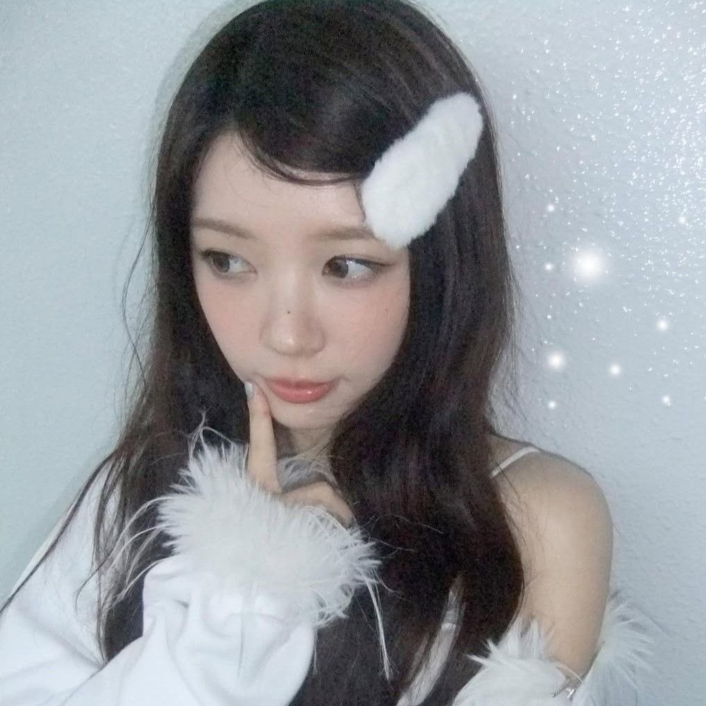 isabella ₊˚⊹ ᰔ tweet media