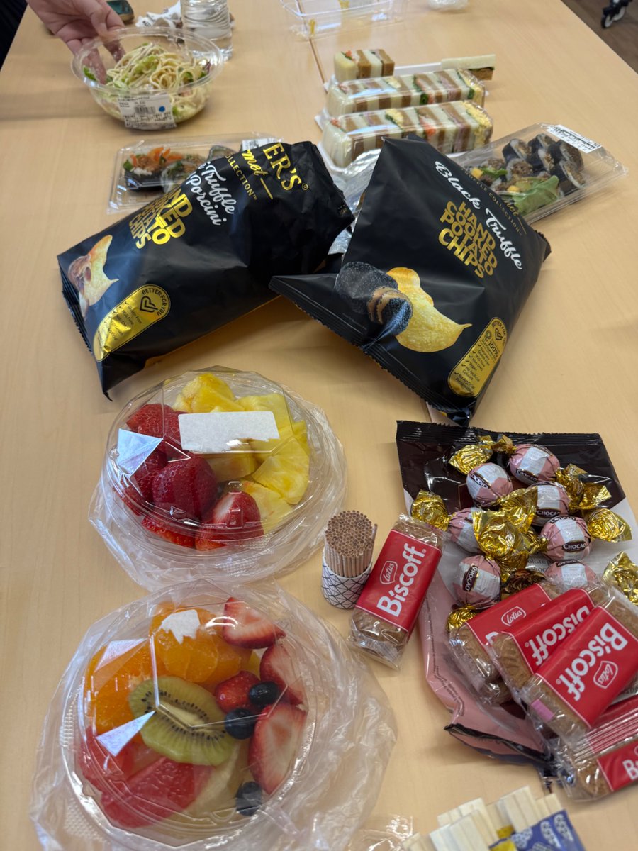 a03🌗痩せろ tweet media