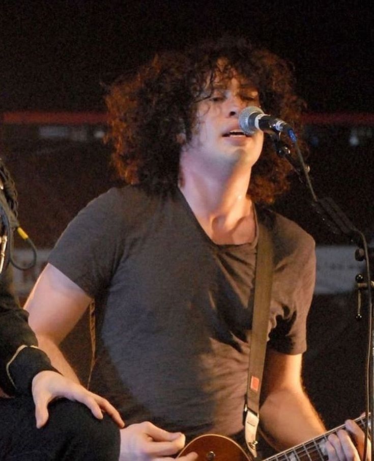 ray toro hourly tweet media