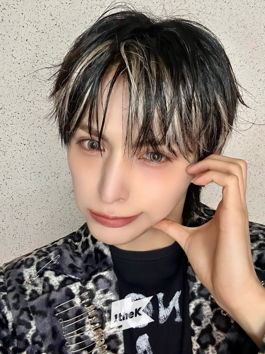 1theK(원더케이) tweet media