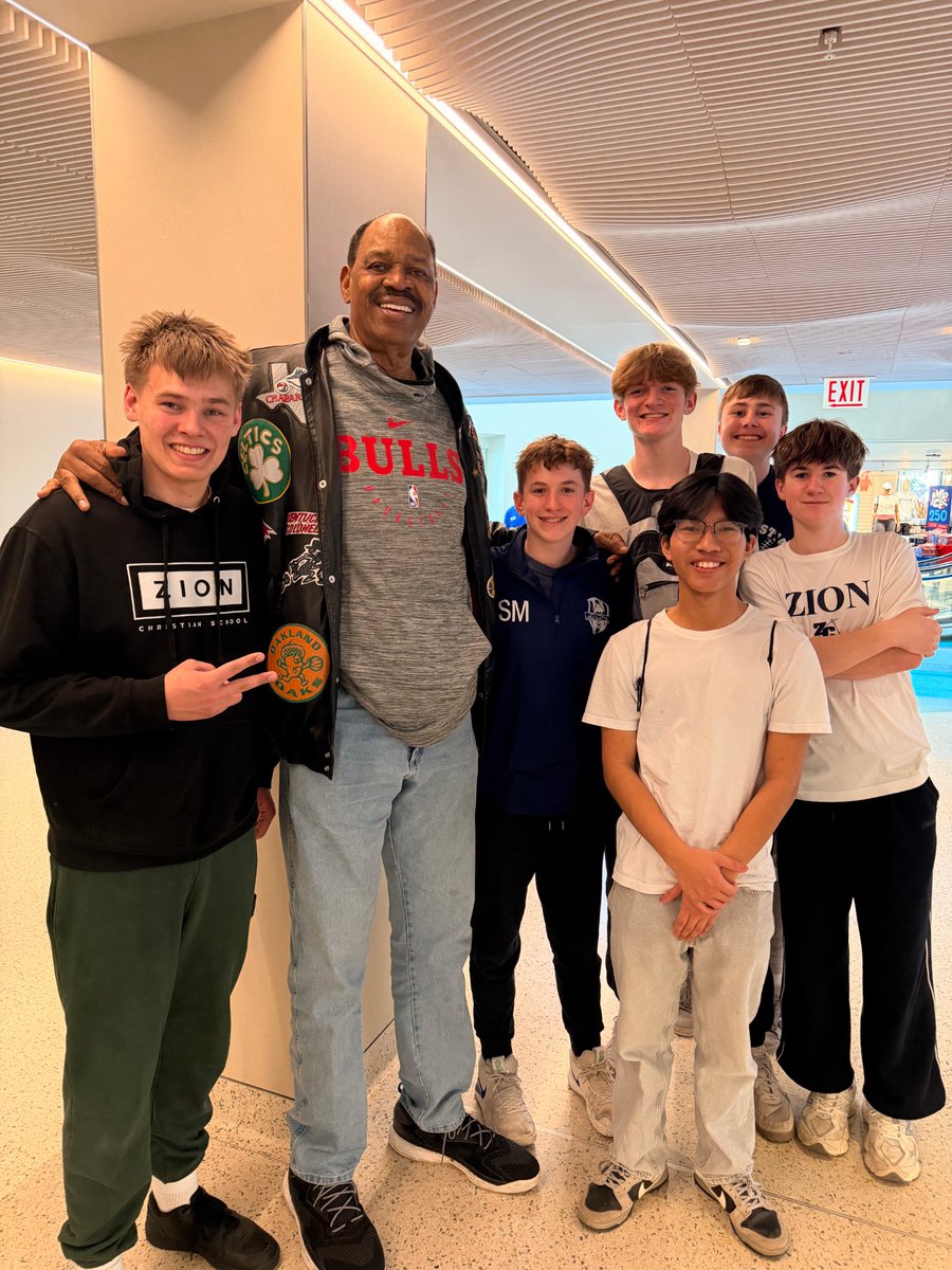 Carter Estelle tweet media