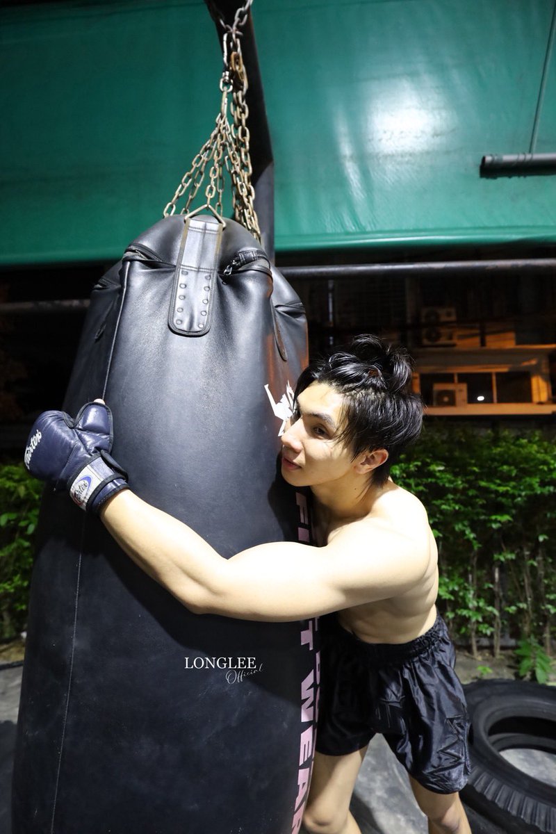 longshilee's tweet photo. 𝐻𝑎𝑝𝑝𝑦 𝐹𝑟𝑖𝑑𝑎𝑌 💙🦋🐬🥊

ความพยายาม ไม่เคยทรยศใคร 
อาจต้องใช้เวลาหน่อย เพื่อรอคอยความสำเร็จ🏁

#lobglee
#longshilee
#หล่งลี 
#SizeL https://t.co/6ObqM6WOWe