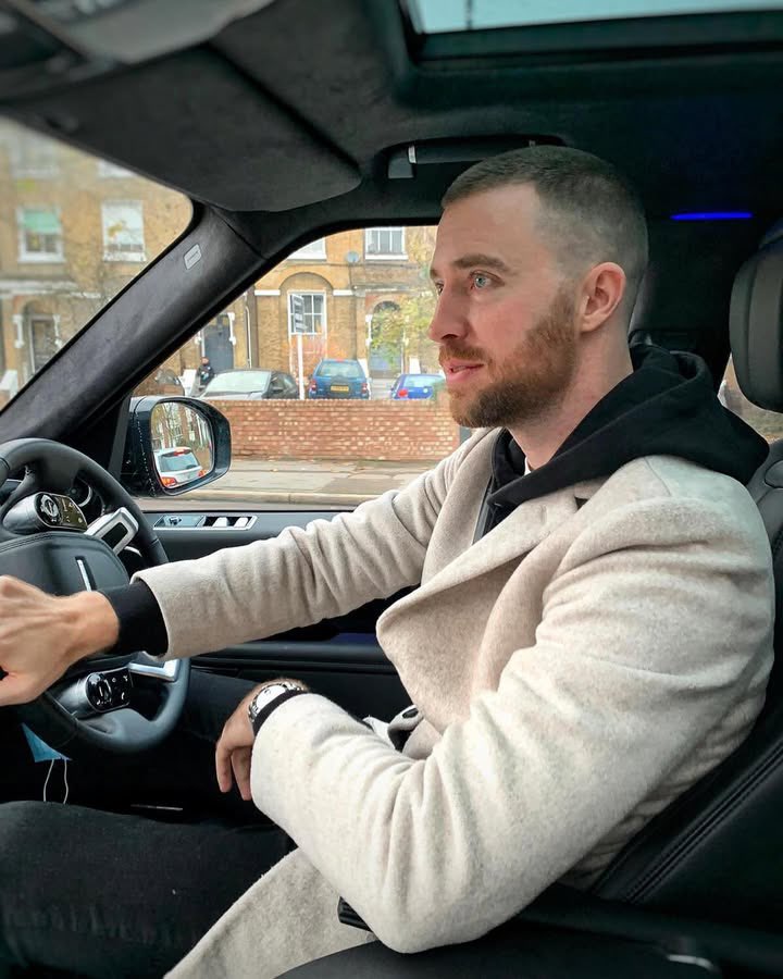 michaelwillies0's tweet photo. Focused. Big week ahead. 💫
Make sure you follow for exciting news tommorrow https://t.co/TsZXr9KFj5