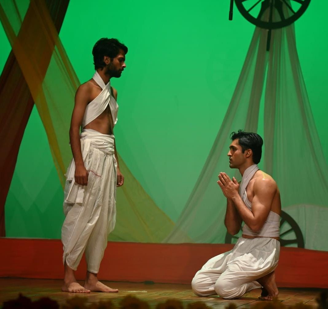 AkashvaniAIR's tweet image. राष्ट्रकवि रामधारी सिंह 'दिनकर' की कालजयी कृति 'रश्मिरथी' से प्रेरित नाटक 

"अधिरथी"

youtu.be/_lL3CBm2MqI

#Adhirathi #RamdhariSinghDinkar #Mahabharat