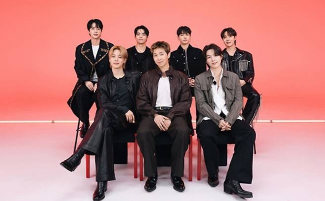 About Music tweet media