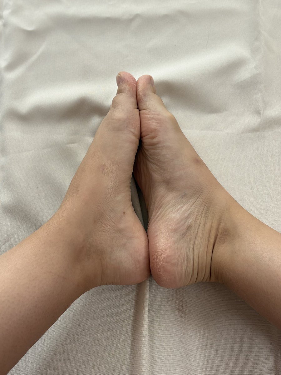 ArteMagicaOF's tweet photo. Some pics just for you 😘
Visit my page for more
https://t.co/9mCaoFsxtz
#feet #feetfetısh #foot #footfetısh #onlyfanspost https://t.co/vD9s8f46ft