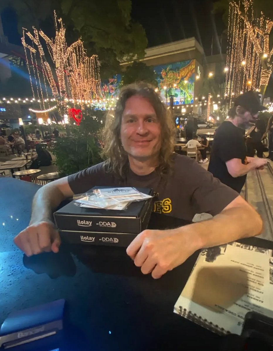 ThekillersVzla's tweet photo. . @davekeuning en Paraguay!

📅: 18-03-2026
📍: Asunción, Paraguay 
📷: @siciliapy ITG 

#TheKillers
#DaveKeuning https://t.co/vYRddiwwb6