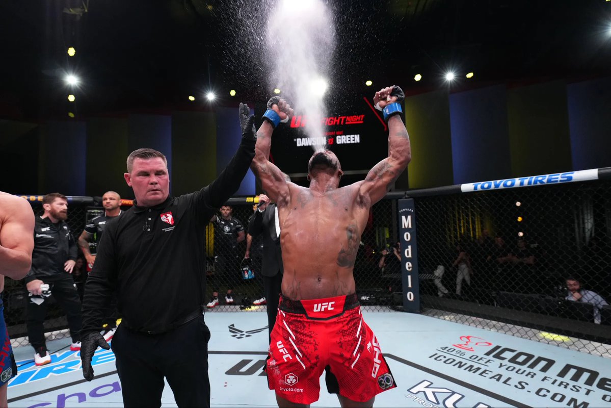 Bobby Green tweet media