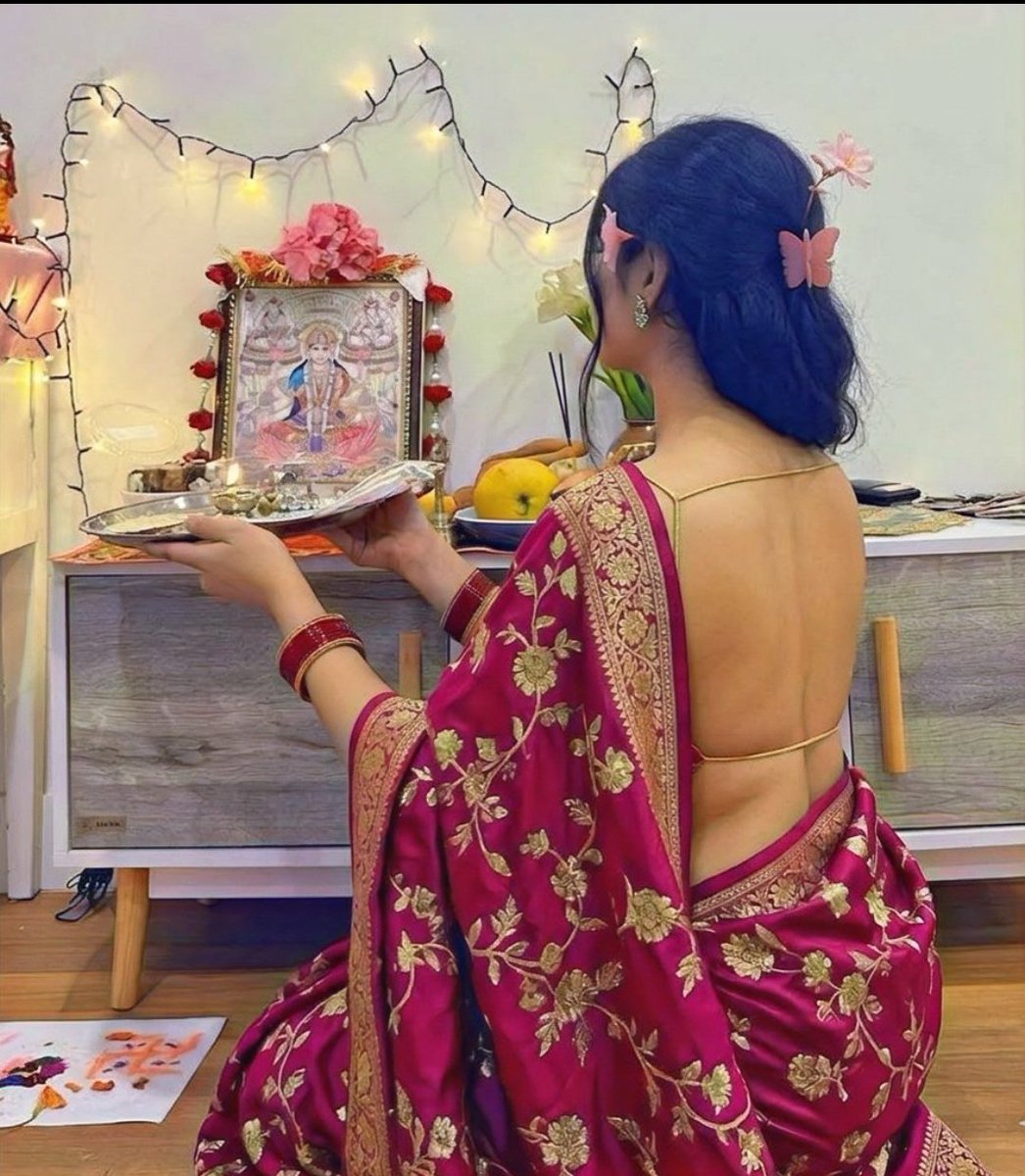 sona_hsluts4k's tweet photo. @Priyasarma089 आपको भी नवरात्रि की हार्दिक शुभकामनाएं! बहन 🙏 https://t.co/B4H4XNzKgJ