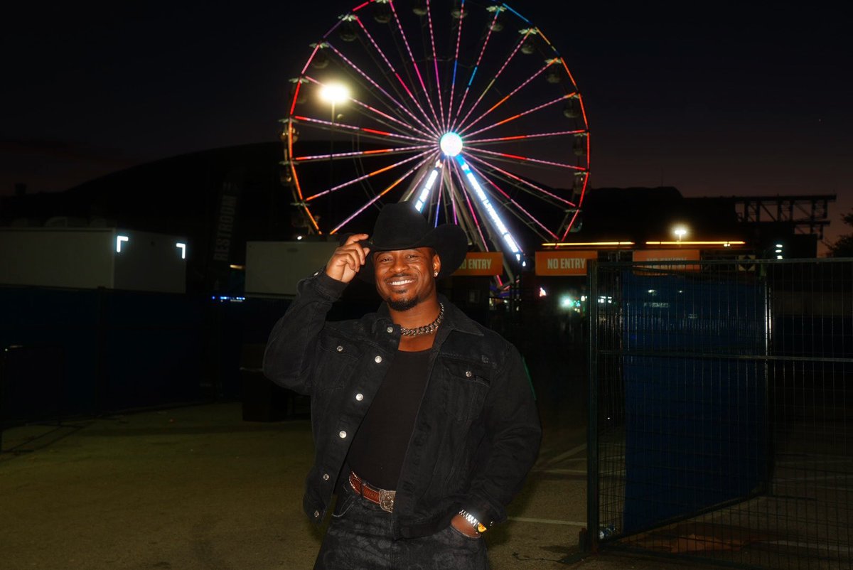 Russel Orhii tweet media