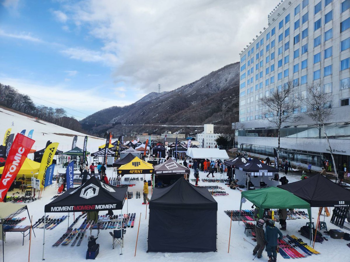 本日と明日は苗場スキー場にてドリームゲートさん主催の試乗会に出展しています⛷️
来シーズンに向けて新しい1本を是非見つけに来てください⛷️⛷️⛷️

#zumaskis #swallowski #苗場スキー場 #試乗会 #ski