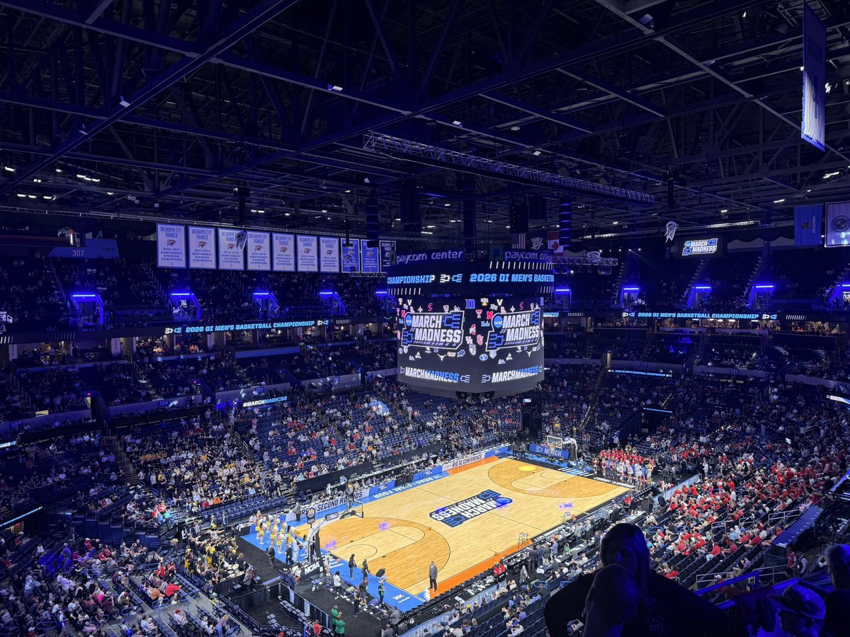 bartecki_jake's tweet image. Worked two of my longest days of the year, but #whynot stuck around for Houston and Idaho. 

(yes I decided to sit in the nose bleeds)