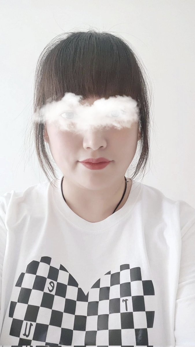 晚风浸在绿里 tweet media