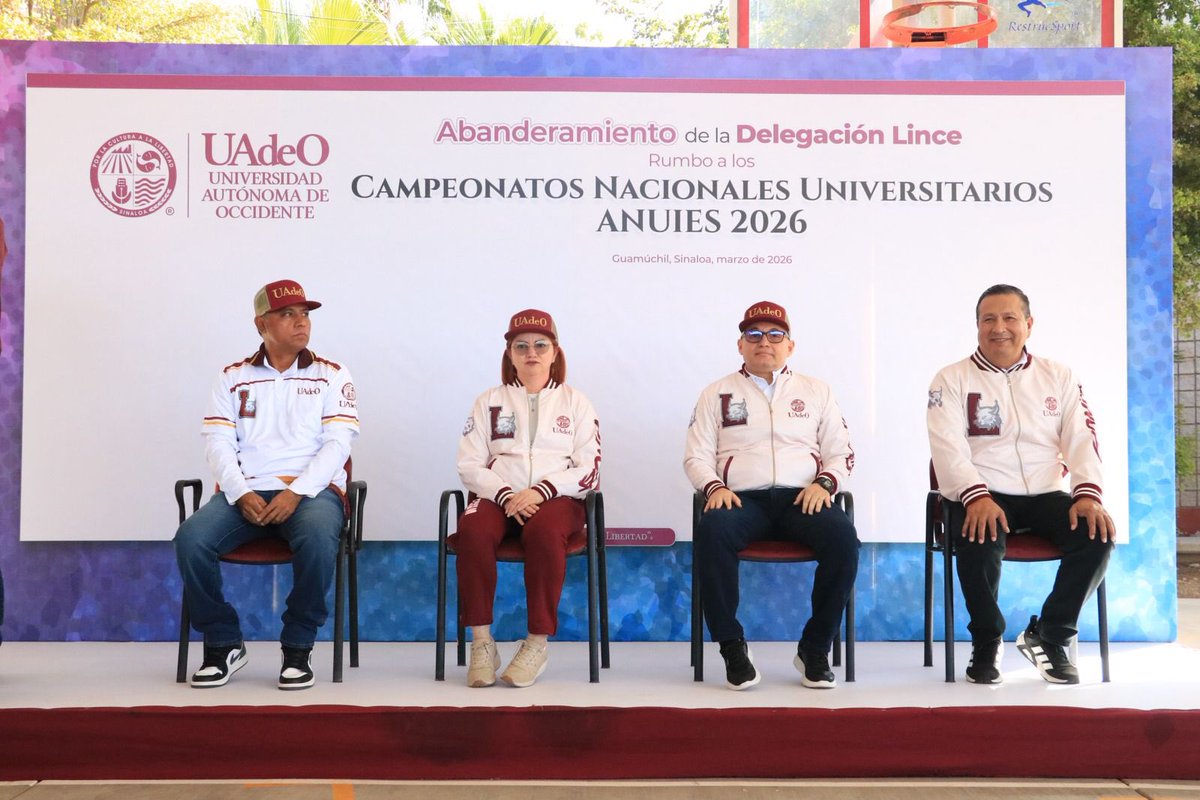 UADEOoficial's tweet photo. En un emotivo acto lleno de identidad y compromiso, el Rector de la UAdeO, Dr. Pedro Flores Leal, encabezó el abanderamiento de la Delegación Deportiva Linces que representará a nuestra universidad en los Campeonatos Nacionales Universitarios ANUIES 2026. 🐯🚩 https://t.co/dSNBfNE4gD