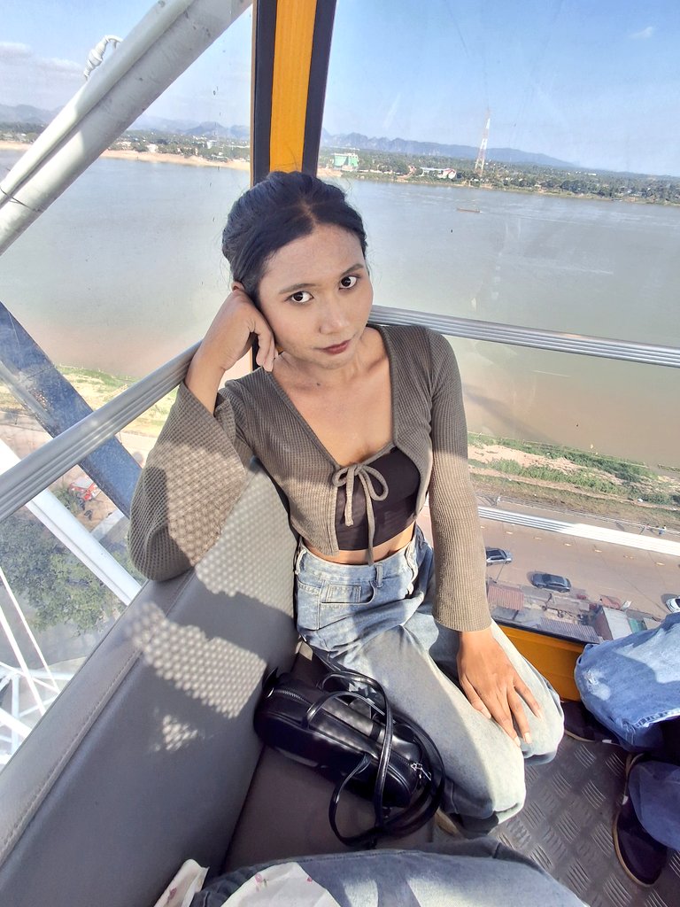 โอเลีย tweet media