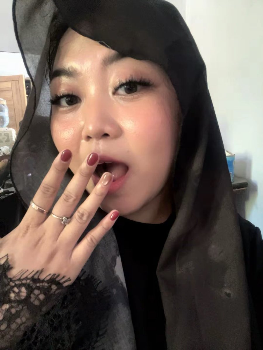 🦋🍑 tweet media