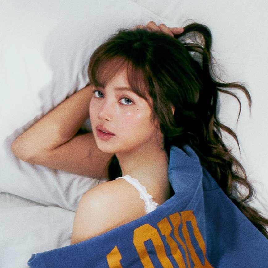 analis. 🧛🏻‍♀️ tweet media