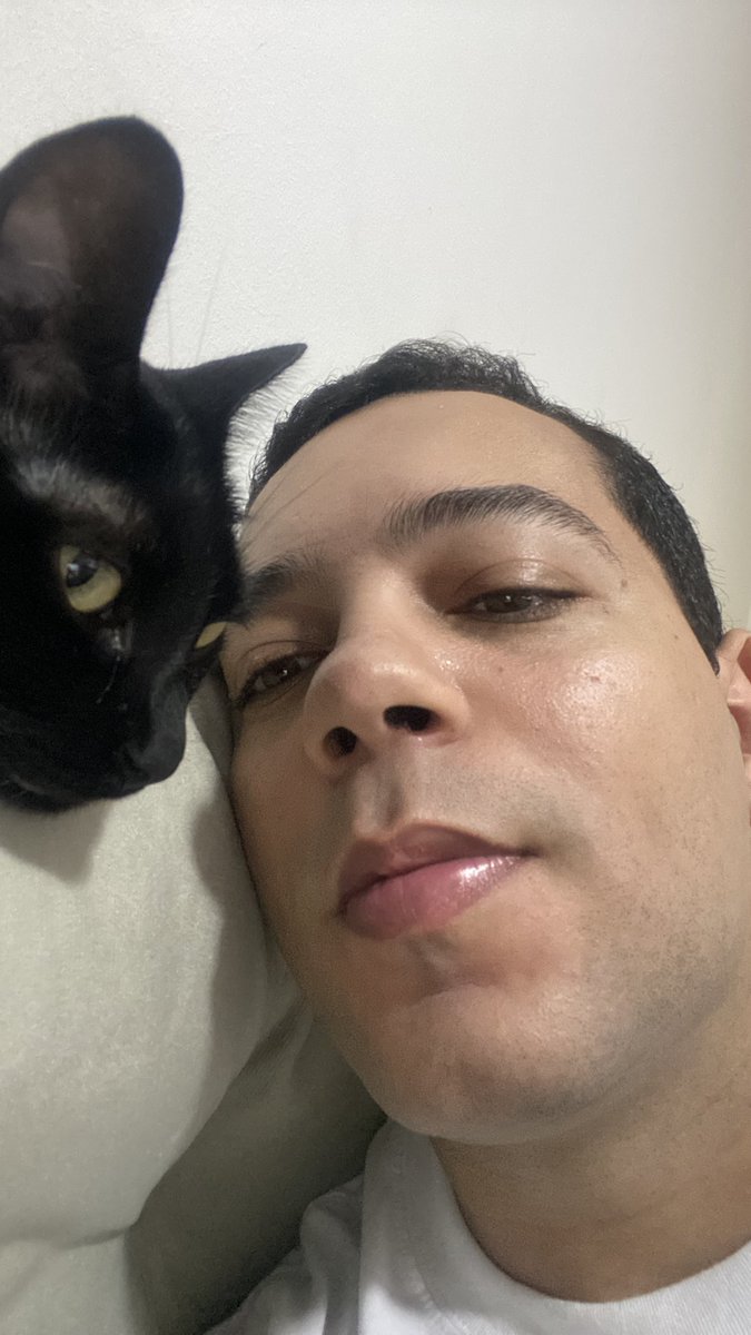 Erik Conká tweet media