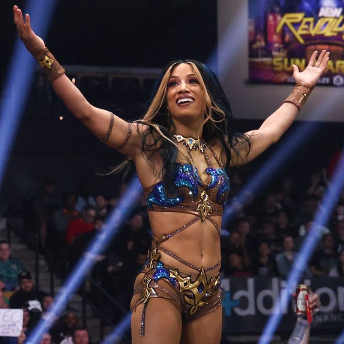 WrestlePurists's tweet photo. Mercedes Moné says she will be returning to AEW really soon 👀

“I’m returning really, really soon. But right now, I am on my Moné Madness Tour all over Europe that ends in Canada, though.

First, it started in Mexico, now I’m here in Italy, next stop is Paris, then London, then Poland, then Winnipeg. So after that, mama’s gonna return home.”

(Wrestling Time on il61)