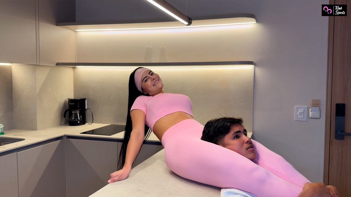 kinksports's tweet photo. He quickly regrets mocking her Pilates Class

https://t.co/9oa98zikvZ

#FiguraFourHeadscissors, #headscissorswithasmile, #headscissorswithsocks, #muscularthighsconstrictingmaletorso, #ReverseHeadscissors, #SittingHeadscissors,  #StandingHeadscissors, #standingreverseheadscissors, https://t.co/W8MzzxFlGg