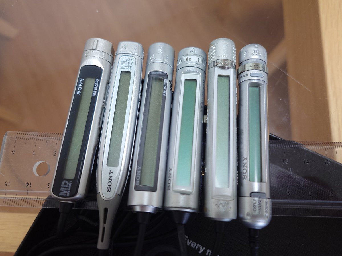 貴方が使っていたウォークマンのスティックコントローラーを写真付きでリプください！
#ウォークマン #walkman