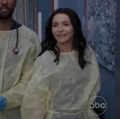 dqrkholds's tweet photo. "she hasn't been canceled? we still love her?" amelia is already possessive of toni 😭 #greysanatomy https://t.co/wLwYCIHSC1