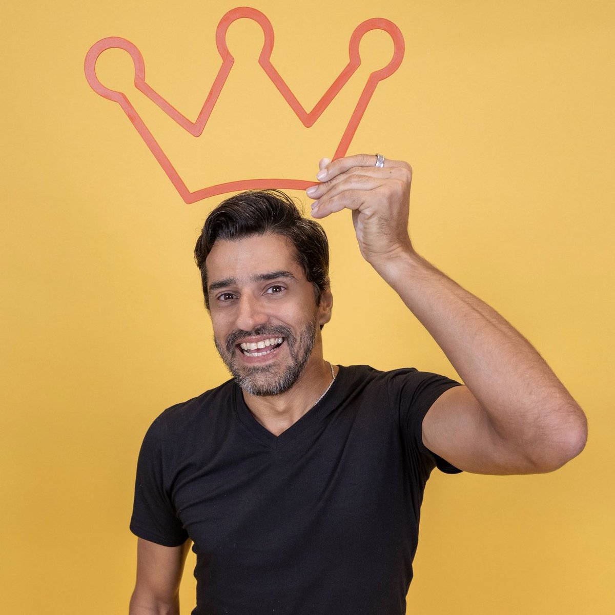 UpdateCharts tweet media