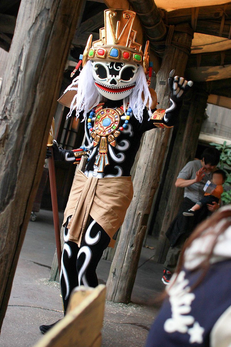 しおり tweet media