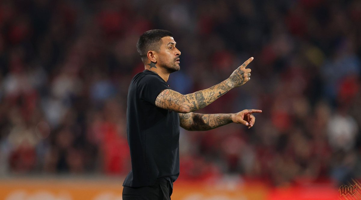 GoalNews_10's tweet photo. 🚨 CHAPÉU!

Ribagood é o novo técnico do Babilônia. O treinador tinha acordo com a equipe do Porto da Gama e teria contrato de 3 meses. O Babilônia, liderado por João Textor, atravessou a negociação.

O salário oferecido ao treinador é 3x maior que o oferecido pelo Porto. https://t.co/9T4XTaV8nx