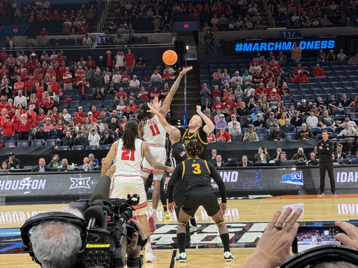 GoCoogs.com tweet media