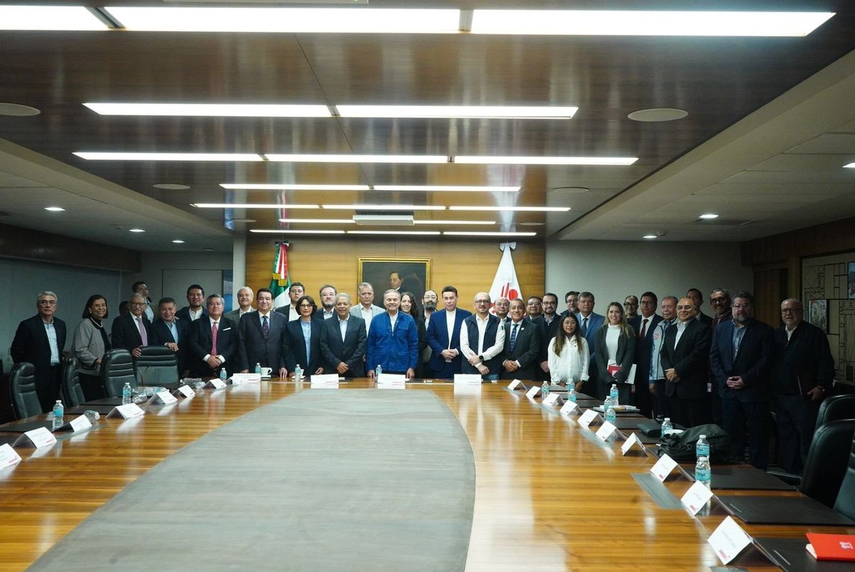 Armando Baez Pinal tweet media