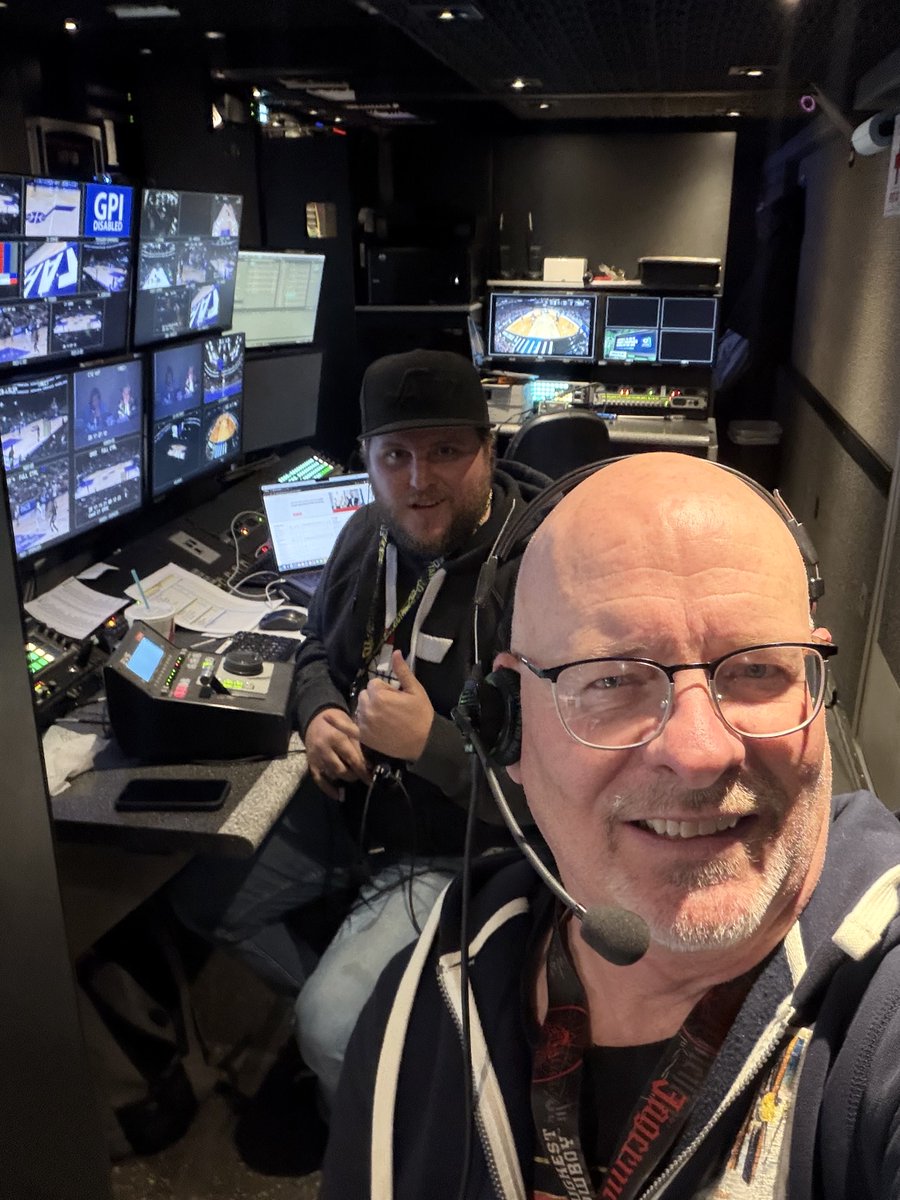 TheStokeman's tweet photo. Watchin’ with my guy!!! Spence https://t.co/LIWyIfPoOx