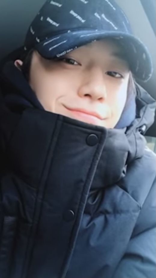 Mikael, 𝙋𝙚𝙧𝙬𝙞𝙧𝙖 tweet media