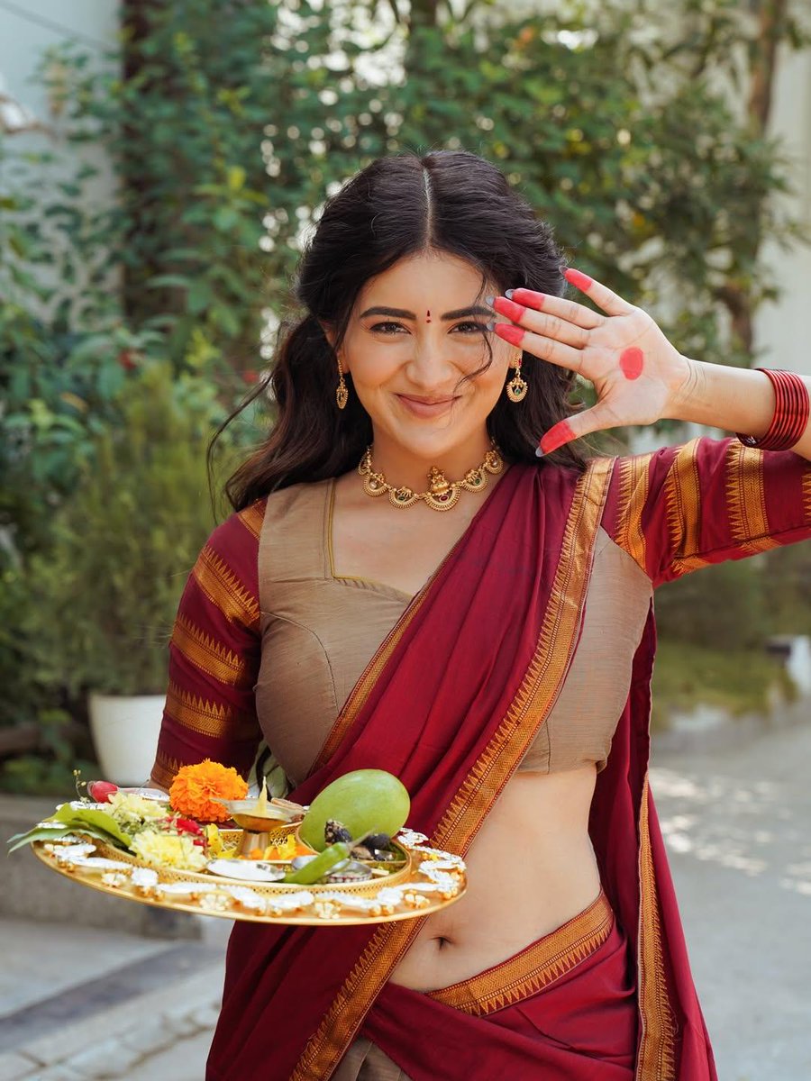 Cine glam tweet media