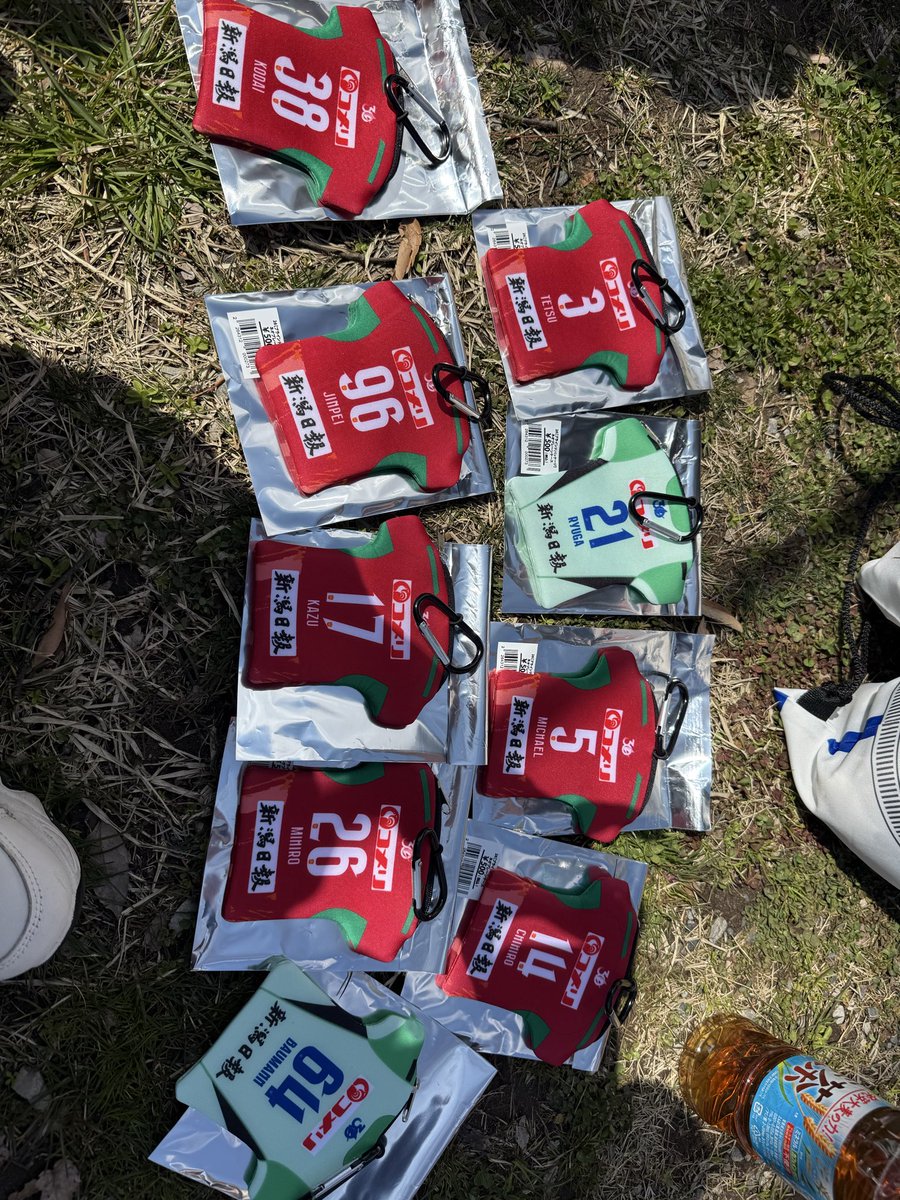 かるくま tweet media