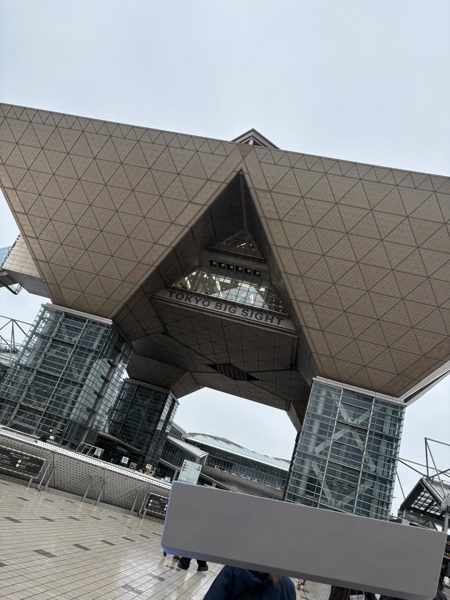 岩ラテ tweet media